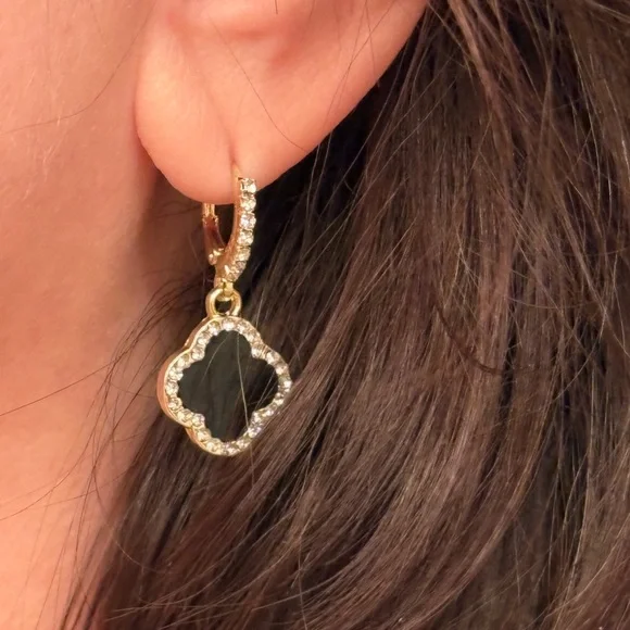 Elegant Black & Gold Crystal Clover Hoop Earrings - Picture 5 of 6